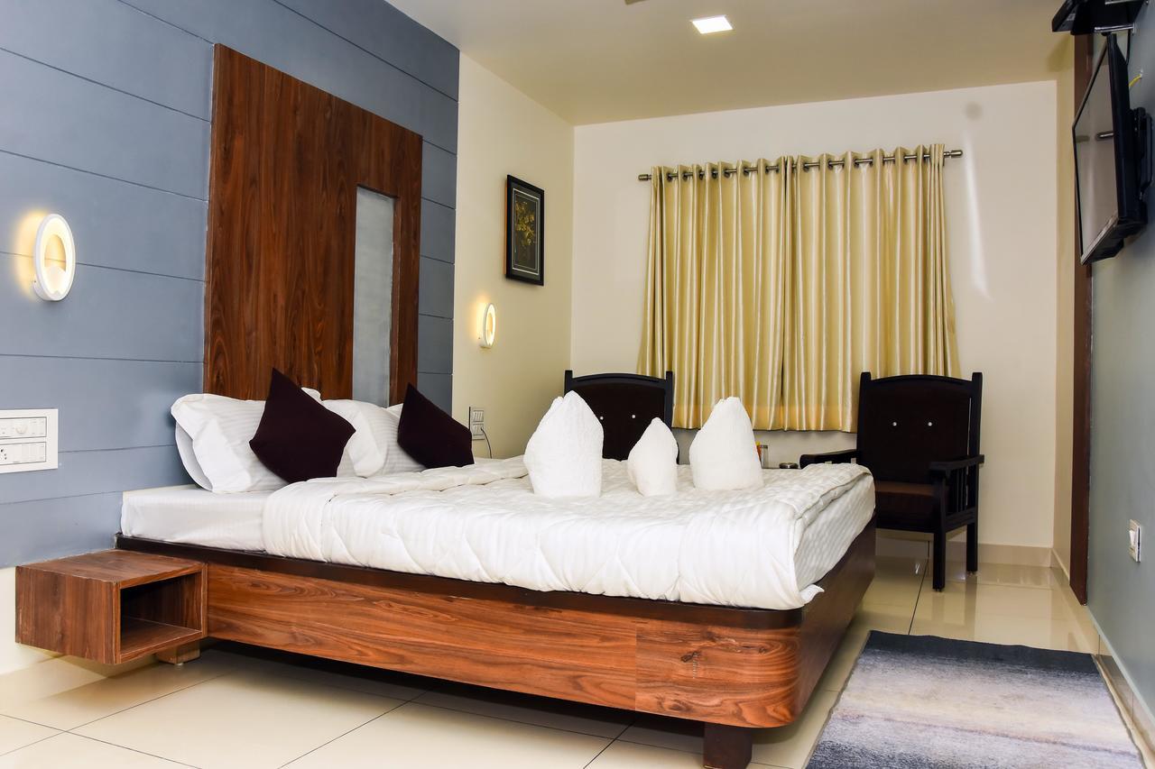Hotel Shyam Palace بهوي المظهر الخارجي الصورة