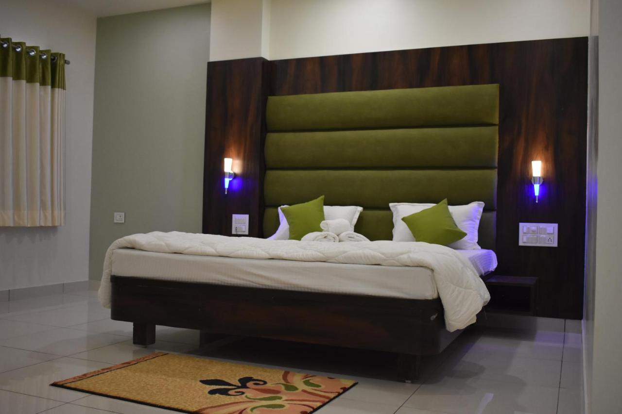 Hotel Shyam Palace بهوي المظهر الخارجي الصورة
